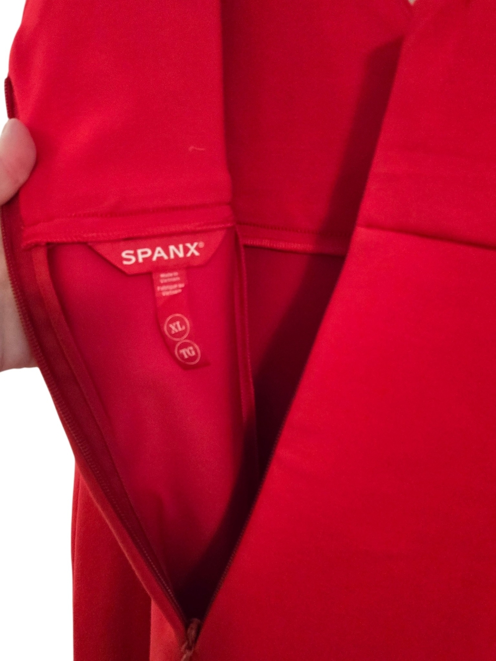 NWT SPANX Red V-Neck Midi Ponti knit Bodycon Dress Minimalist Luxury Resortwear - Picture 8 of 8